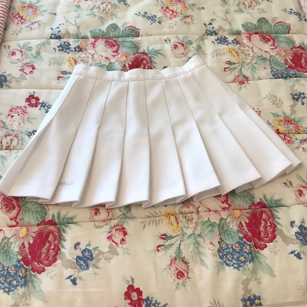 Women’s Vintage Head Tennis skirt.